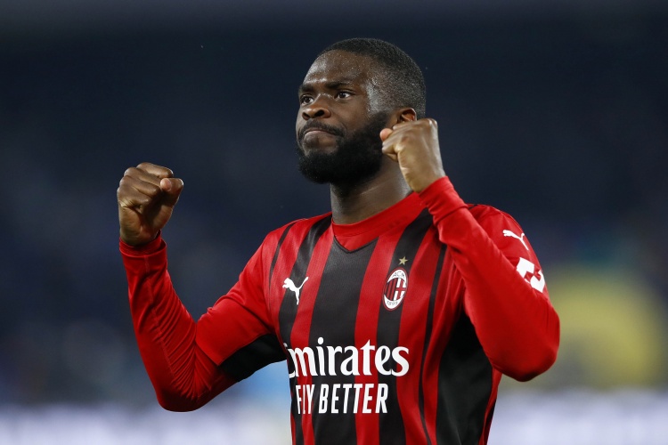 米体：托莫里可能无缘出战尤文，若如此德温特可能首发出战